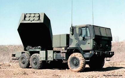 El lanzacohetes estadounidense de largo alcance M142 Himars