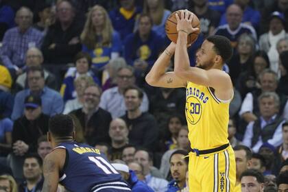 El lanzamiento de Stephen Curry, un sello de la NBA