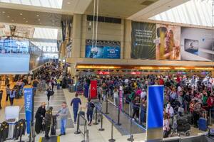 El Aeropuerto de Los Ángeles (LAX) puso fin al problema de la conexión entre terminales