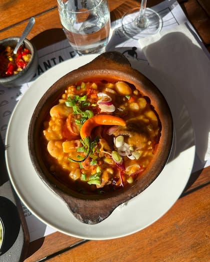 El legendario locro en El Santa Evita