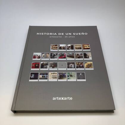 El libro dedicado a la historia de la fundación