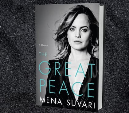 El libro en el que Mena Suvari reveló los abusos de los que era víctima