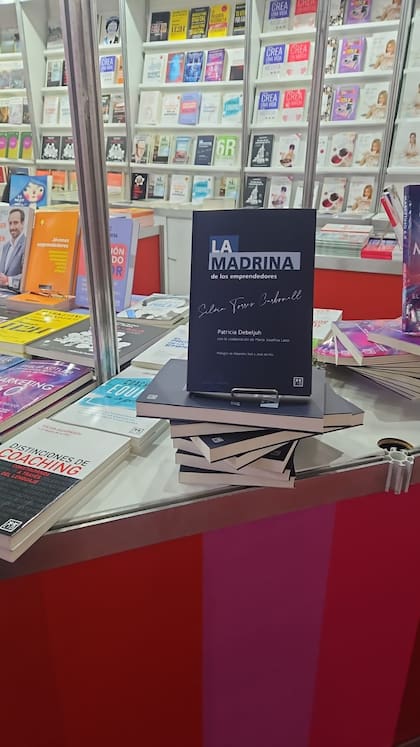 El libro "La madrina de los emprendedores" en la Feria del Libro 2026