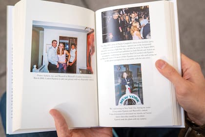 El libro Nobody’s Girl, las memorias póstumas de Virginia Roberts Giuffre, quien denunció al ex príncipe por abusar de ella en tres ocasiones cuando era una menor de edad