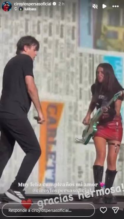 El líder de la banda respondió el gesto de la bajista con un elogio público en su perfil (Instagram / @ciroylospersasoficial)