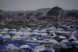 El líder de Qatar dice que el alto el fuego en Gaza está en un momento crítico