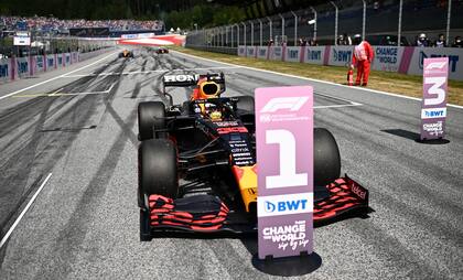 El líder del campeonato de Fórmula 1, Max Verstappen (Red Bull), consiguió en Austria su tercera pole del año, una situación muy favorable para aumentar su ventaja al frente del campeonato.
