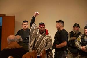 Internaron al líder mapuche Jones Huala, tras ocho días de huelga de hambre
