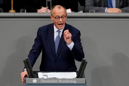 El líder opositor alemán Friedrich Merz en el Bundestag en Berlín, el 29 de enero del 2025. (AP foto/Markus Schreiber)