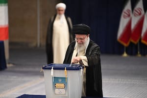 Sin favoritos tras la muerte de Raisi, Irán votó a su nuevo presidente