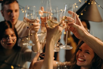 150 frases poderosas para brillar en Año Nuevo 2026 en redes