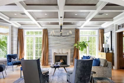 El living de la familia James. Crédito: Backgrid