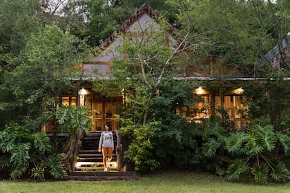 El living y comedor del lodge.