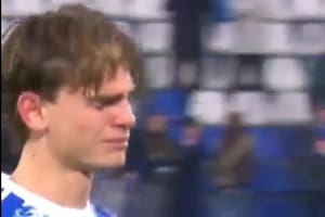 Nico Paz falló un penal en el minuto 98 (el tercero en Como), se fue llorando y su DT le dejó un mensaje