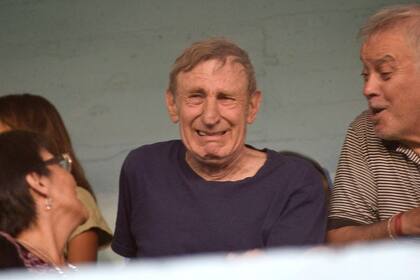 El llanto de Ricardo Aimar en la despedida del fútbol de su hijo Pablo