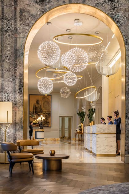 El lobby del Anantara Palazzo Naiadi