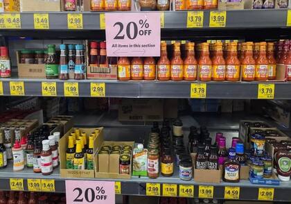 El local anunció una venta de liquidación con hasta 20% y 30% de descuentos en productos