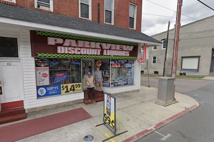 El local de Parkview Liquors, ubicado en 82 Greene Street, Cumberland, donde la mujer compró el boleto de Gold Rush