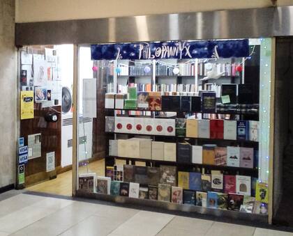 El local está ubicado en la galería Corrientes Angosta