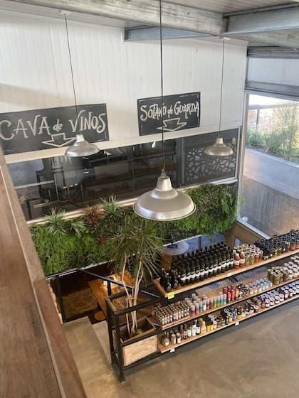 El local fue inaugurado en diciembre de 2024 y comenzó a construirse desde el sótano