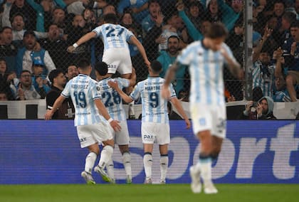 El loco festejo de la Academia