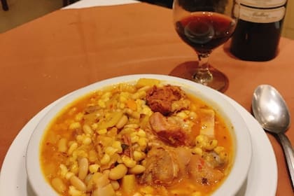 El locro de Rodi es uno de los clásicos de las fiestas patrias y el invierno