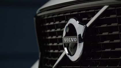 El logo de Volvo se encuentra inspirado en el escudo de Marte, dios de la guerra