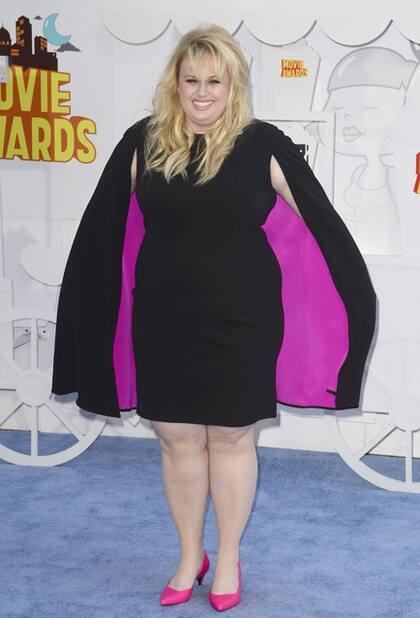 El look de simpática vampiresa con el que Rebel bajó de su limusina