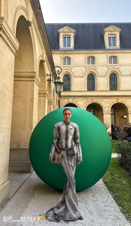 El look de Valentina Ferrer en la Semana de la Moda de París