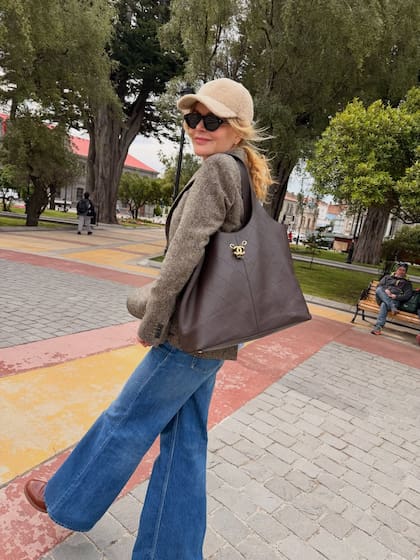 El look invernal de Kidman en Punta Arenas antes de partir hacia la Antártida