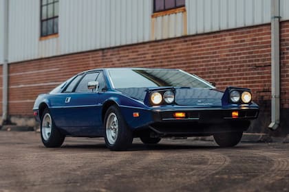 El Lotus Espirit se transformó en un submarino en una película de James Bond, inmortalizándose en el tiempo