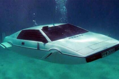 El Lotus Esprit podría trasladarse debajo del agua como un submarino