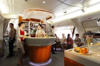 El Lounge del A380 es el único bar que opera en las nubes