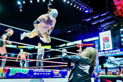 El luchador regresó al CMLL después de un breve paso en la Triple AAA (X/@CMLL_OFICIAL)