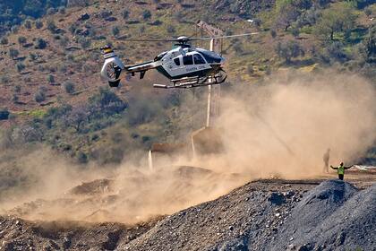 El lugar de la perforación al que accedió un helicóptero de rescate