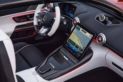 El lujoso interior del Mercedes-AMG PureSpeed