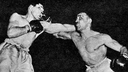 El Luna Park como escenario y un derechazo de Prada en el rostro de Gatica: toda una postal del clásico más famoso