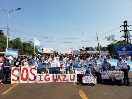 Mientras las ventas locales crecen, el sector del turismo en Iguazú atravesó uno de sus peores años por el cierre de fronteras y los límites a la circulación