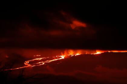 El magma de Mauna Loa tiende a ser más caliente, seco y fluido