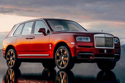El magnate alquila durante 24 meses un Rolls-Royce Cullinan y luego lo cambia por otro