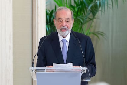 El magnate mexicano Carlos Slim exhibe los principios del Grupo Carso