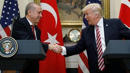 Archivo. El presidente de Turquía, Recep Tayyip Erdogan, y Donald Trump 