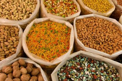 El magnesio se puede incorporar con el consumo de frutas y legumbres (Foto Pexels)