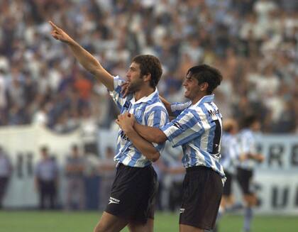 El Mago Capria y Gastón Córdoba encabezan la celebración de Racing