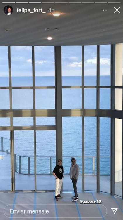 El majestuoso ventanal del edificio que deslumbró a Felipe Fort