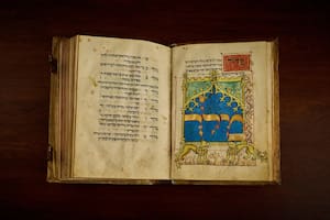 El raro libro de oraciones judías decorado con plata que costó 151 monedas de oro y podría venderse por US$ 5 millones