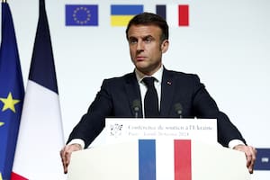 Emmanuel Macron no “descarta” el envío de tropas occidentales a Ucrania en una reunión con sus pares europeos