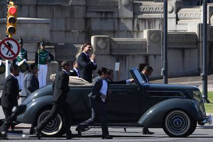 El mandatario liberal asumió hoy tras quince años de gobiernos de izquiera