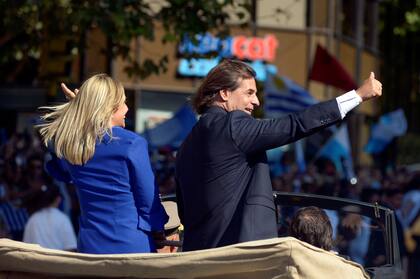 El mandatario liberal asumió hoy tras quince años de gobiernos de izquiera