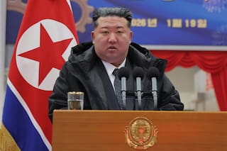 El mandatario norcoreano Kim destituye a un ministro por complicaciones en proyecto industrial